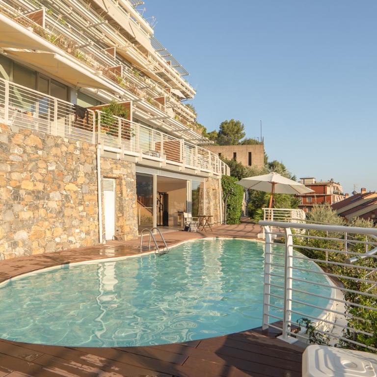 5 Minutes from the Beaches Relax by the Pool - Appartamento con 1 Camera da Letto, Vista Mare e Balcone - 15