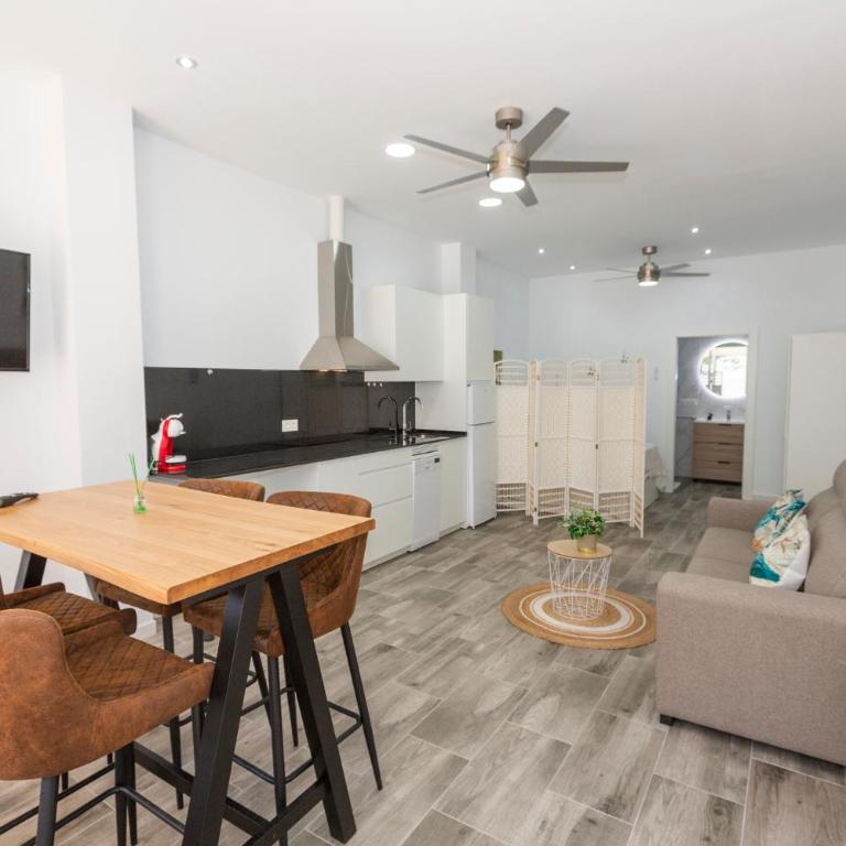 Luxe Marina Premium Port views II - One-Bedroom Apartment - Sea Side - 19