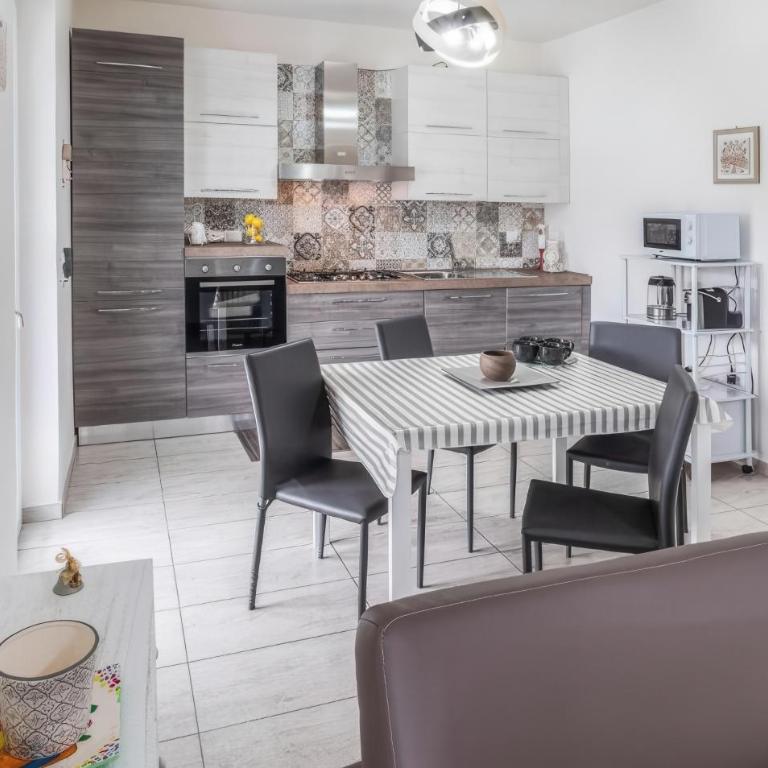 Residenza Lara - Two-Bedroom House - 10