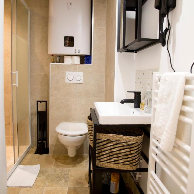 Nice renovated AC studio in Saint Germain - One-Bedroom Apartment - 2