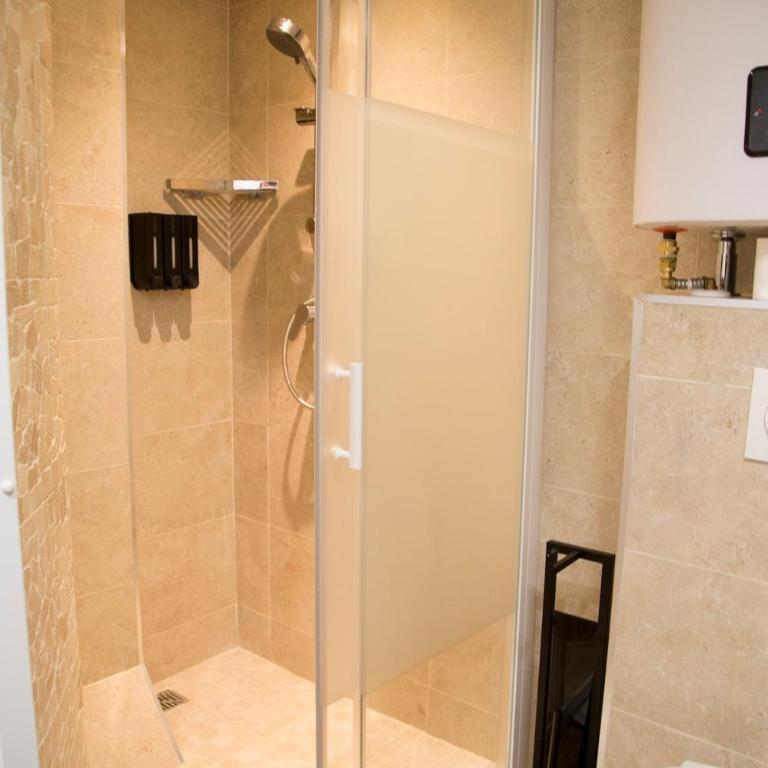 Nice renovated AC studio in Saint Germain - One-Bedroom Apartment - 4