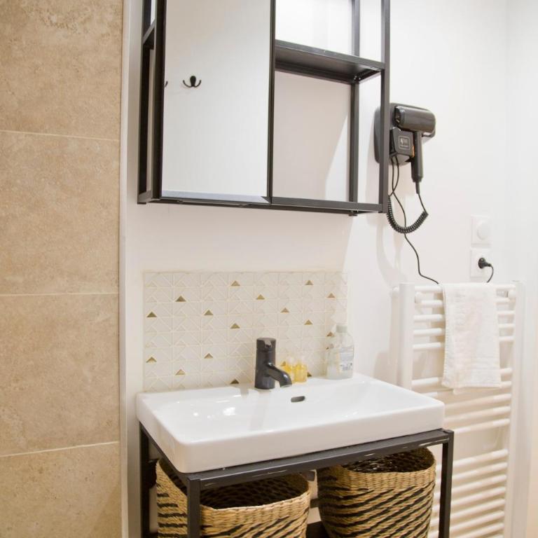 Nice renovated AC studio in Saint Germain - One-Bedroom Apartment - 5