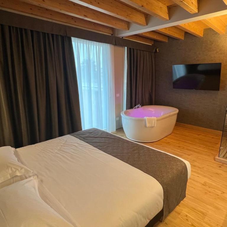 Hotel Master - Junior Suite Deluxe - 2