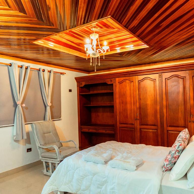 Villa San Sebastian Hotel Boutique - Habitación Doble Deluxe con bañera - 4