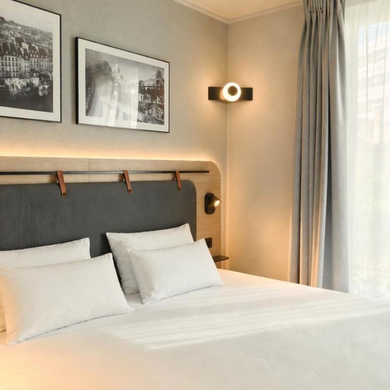 Campanile PRIME - Paris 15 Tour Eiffel - Chambre Lit King-Size Supérieure - 1