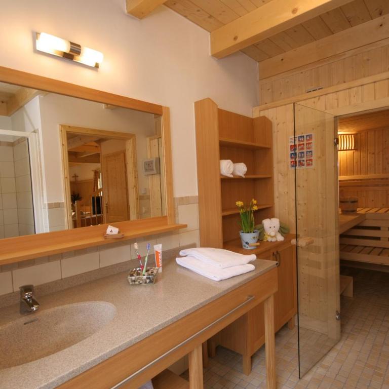 AlpenParks Hagan Lodge Altaussee - Chalet mit 3 Schlafzimmern - 4