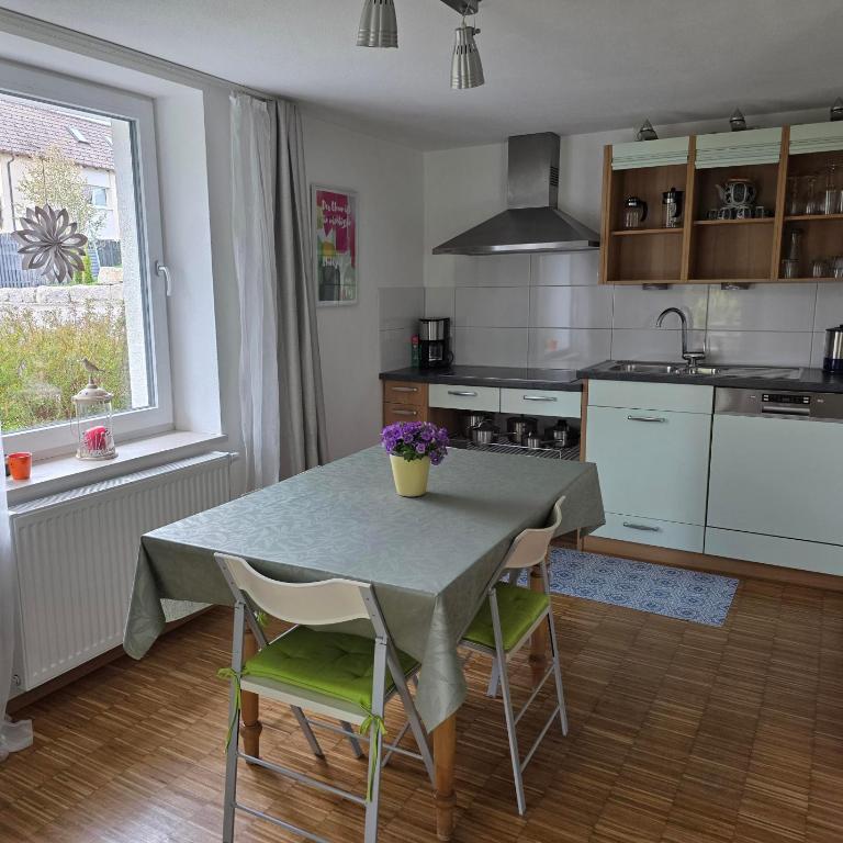 Ferienwohnung Kieningstraße - Apartment mit 1 Schlafzimmer und Dusche - 11