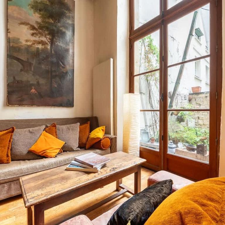Le Marais - Private 3BR House with Terrace - Apartment - 7