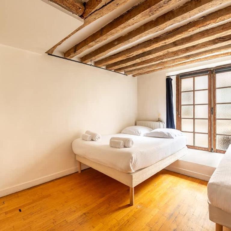 Le Marais - Private 3BR House with Terrace - Apartment - 14