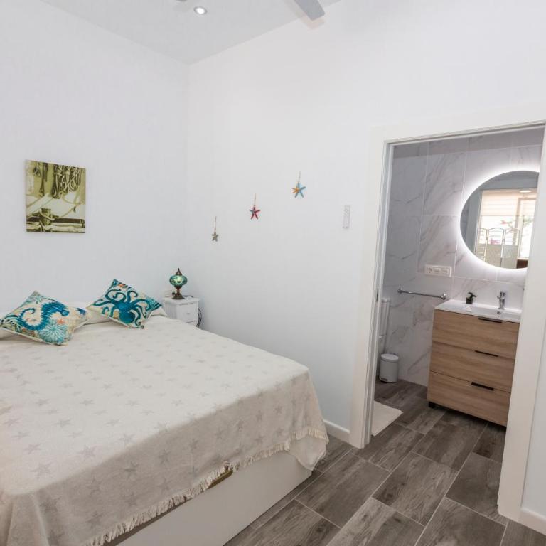 Luxe Marina Premium Port views II - One-Bedroom Apartment - Sea Side - 6