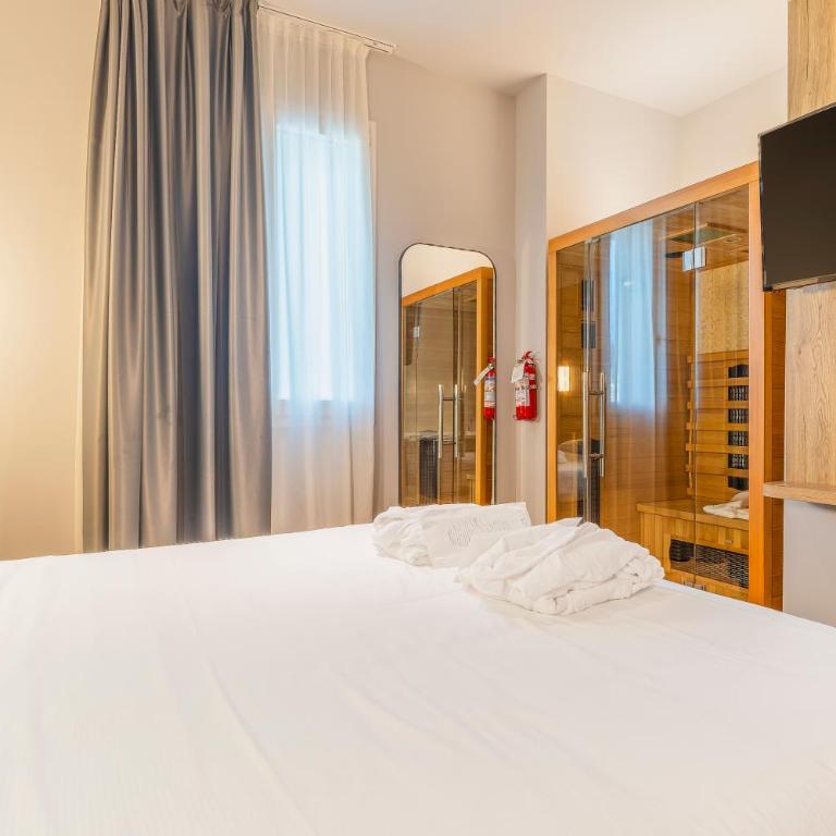 Hotel Leonessa - Suite con Vasca Idromassaggio - 17