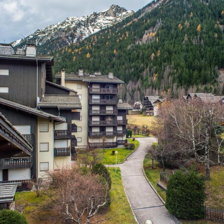 appartement cosy ambiance chalet, 3mn du centre - Apartment mit Balkon - 12