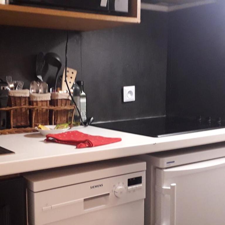 appartement cosy ambiance chalet, 3mn du centre - Apartment mit Balkon - 15