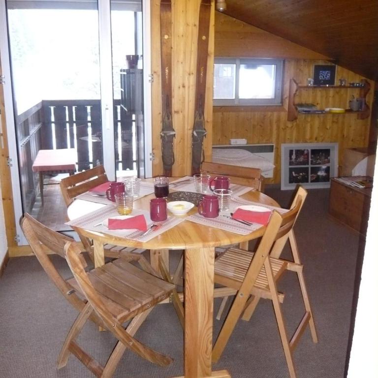 appartement cosy ambiance chalet, 3mn du centre - Apartment mit Balkon - 20