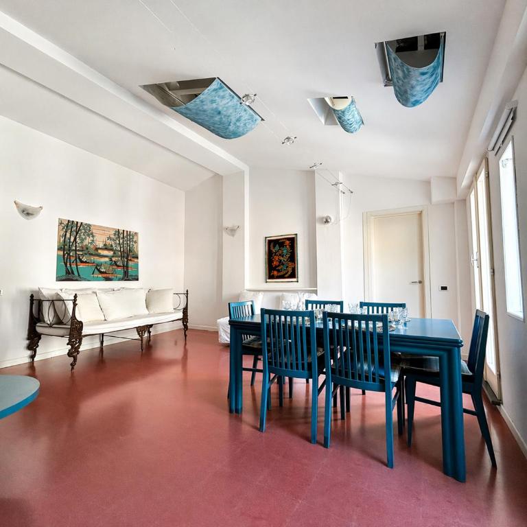 Lassù - Appartamento sulla piazza vista mare - Apartamento de 2 dormitorios con terraza y vistas al mar - 12