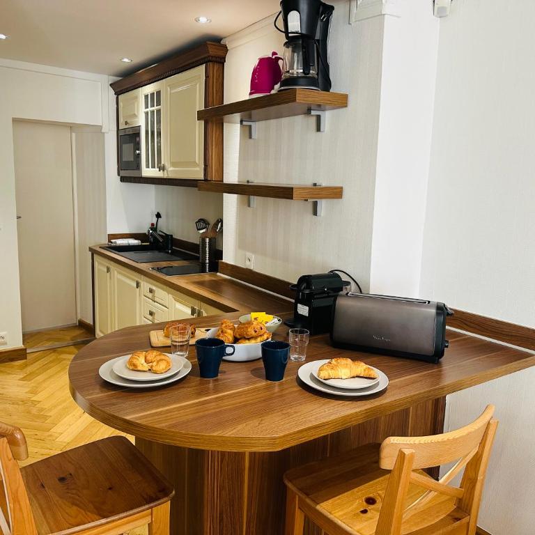 M Dali à Metz hypercentre 1 chambre 4 personnes - Appartamento con 1 Camera da Letto - 10