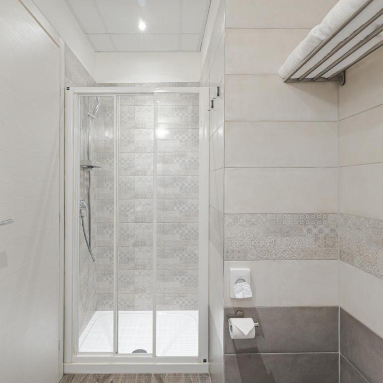 Rooms Boutique Carducci - Budget Double or Twin Room - 4