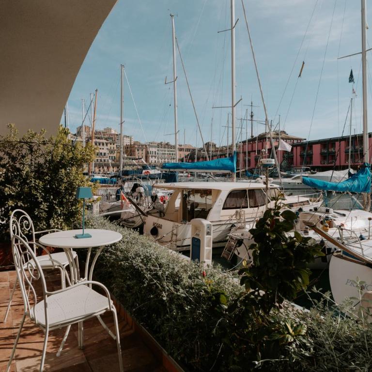 Locanda da Toto - Camera Matrimoniale con Balcone e Vista Mare - 11