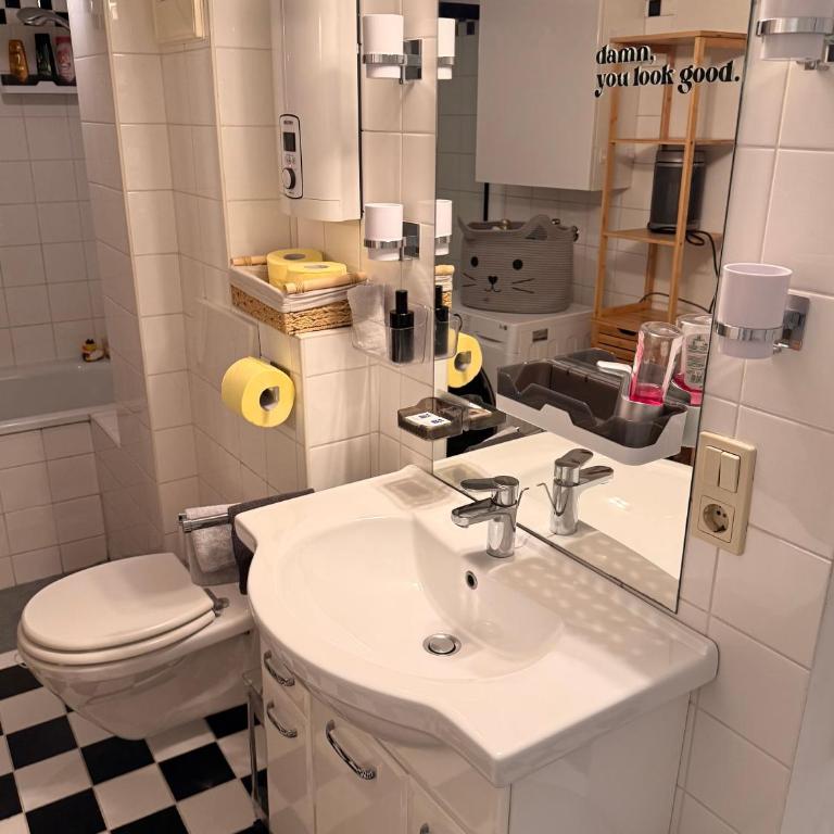Cute, Quiet and Central - Self Check In - Apartment mit 1 Schlafzimmer - 6