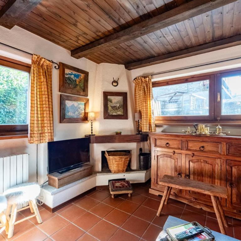 Lovely Apartment In Courmayeur - Happy Rentals - Appartement - Rez-de-Chaussée - 10