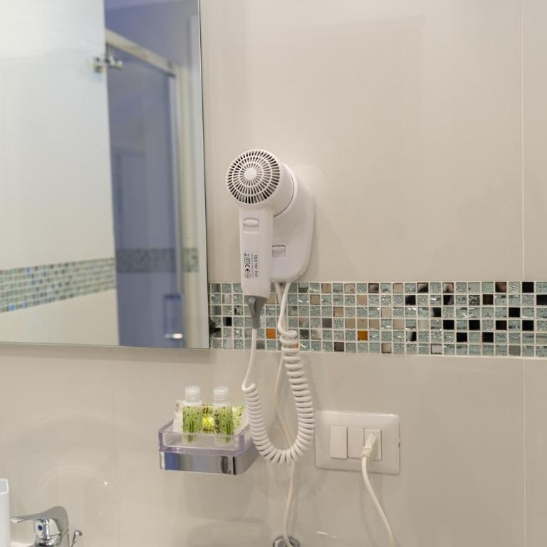 Vesun Suites - Camera Matrimoniale Standard - 9