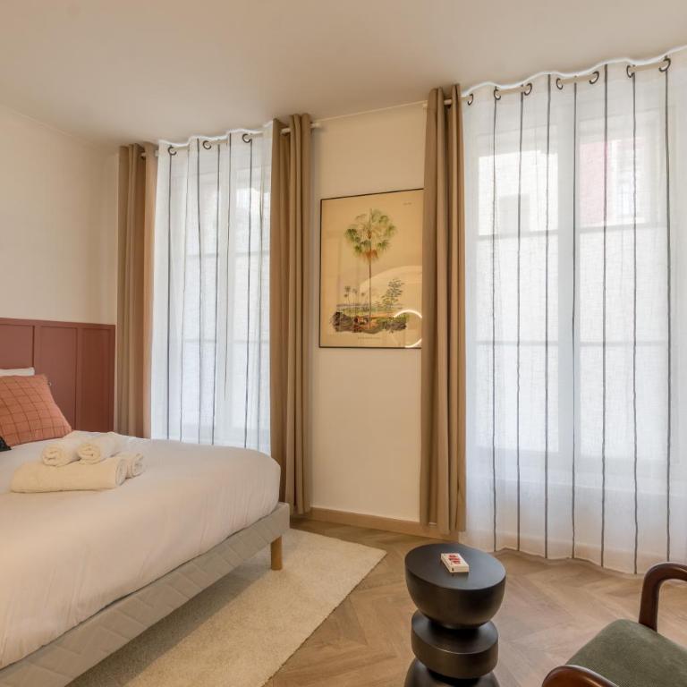 LOVE Suite - Balnéo - Vidéoprojecteur - Plein Centre - Free WiFi - Appartement 1 Chambre - 7