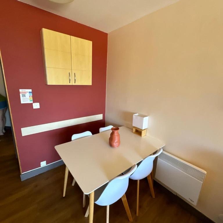 Cap Esterel 2 pièces Climatisé Vue Mer et piscines Réf E1 219 - Appartement - 10