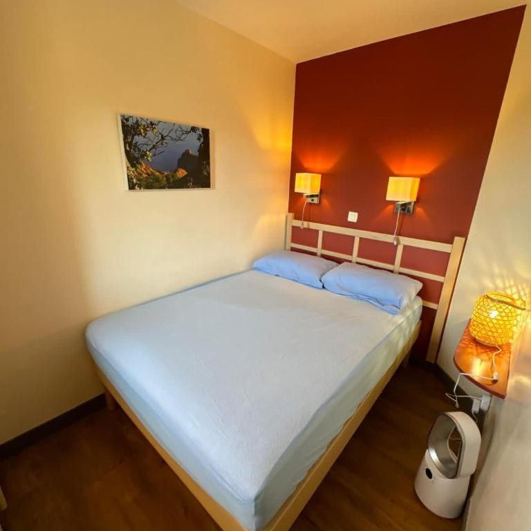 Cap Esterel 2 pièces Climatisé Vue Mer et piscines Réf E1 219 - Appartement - 15