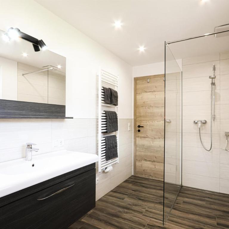 Ferienwohnung Christina - Apartment mit 1 Schlafzimmer und Dusche - 12
