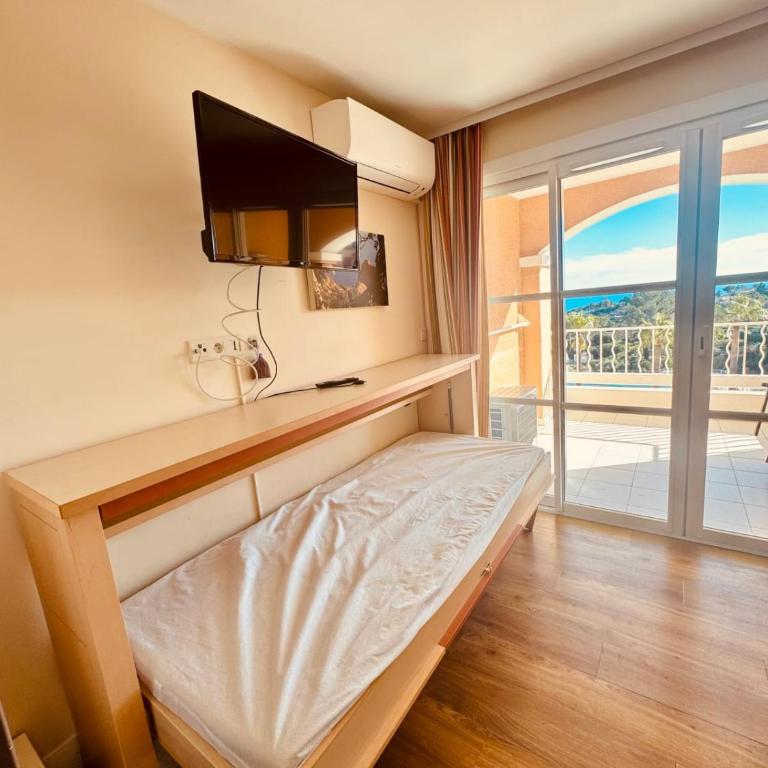 Cap Esterel 2 pièces Climatisé Vue Mer et piscines Réf E1 220 - Apartment - 6