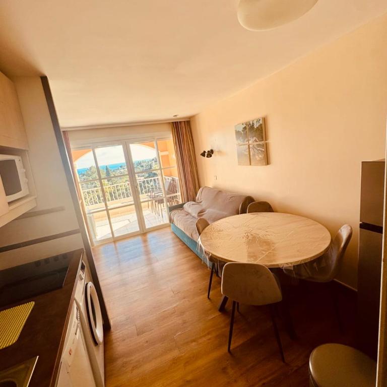 Cap Esterel 2 pièces Climatisé Vue Mer et piscines Réf E1 220 - Apartment - 8
