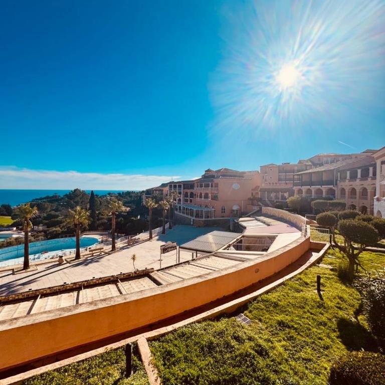 Cap Esterel 2 pièces Climatisé Vue Mer et piscines Réf E1 220 - Apartment - 17