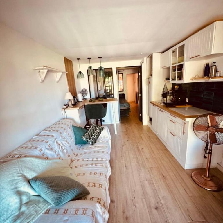 Magnifique F2 climatisé de 42m2 Vue Sur la mer et la piscine Réf K1 203 - Appartement - 5