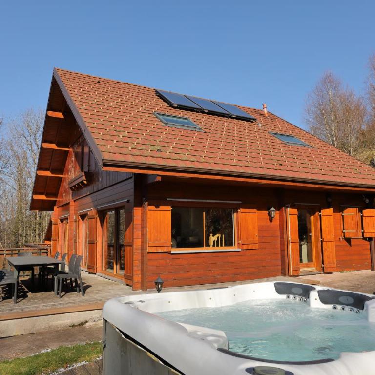 Chalet GERARDMER vue lac 5 min à pied du centre ville jacuzzi jardin - Chalet Supérieur - 24