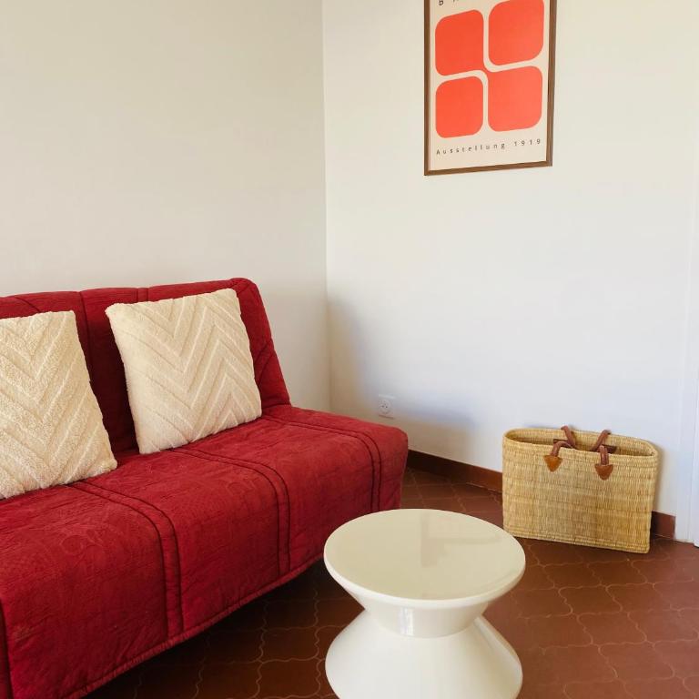 Studio 45 Rénové avec goût, la mer à pied - Studio avec Balcon - 10