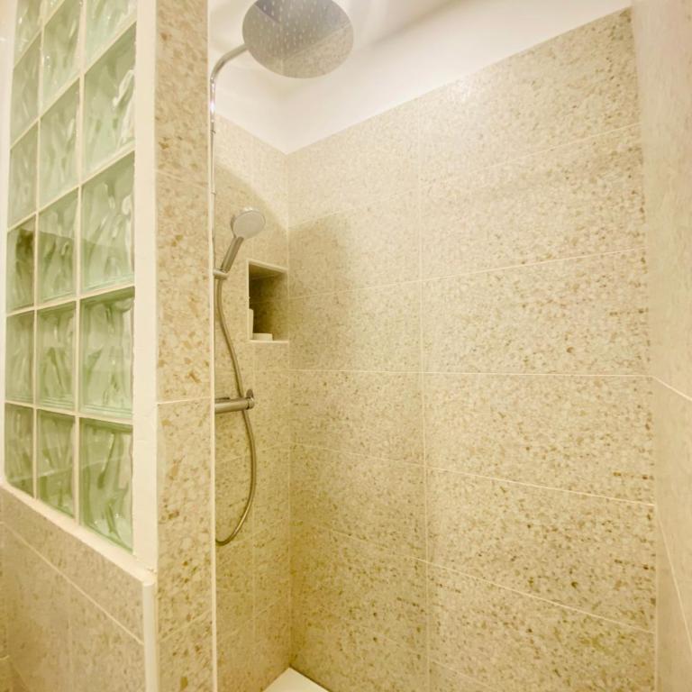 Studio 45 Rénové avec goût, la mer à pied - Studio avec Balcon - 21