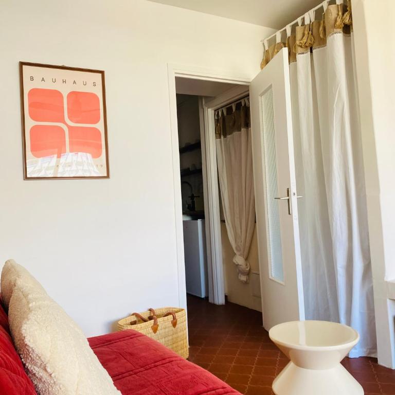 Studio 45 Rénové avec goût, la mer à pied - Studio avec Balcon - 39