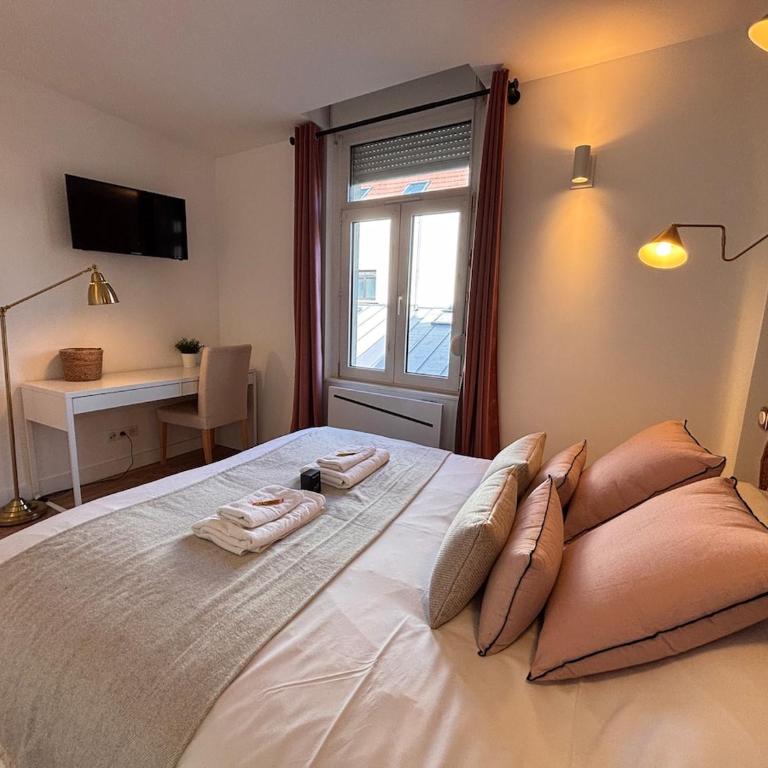 117 Gambetta maison 4 chambres, 4 SDB et Terrasse - Maison 4 Chambres - 33