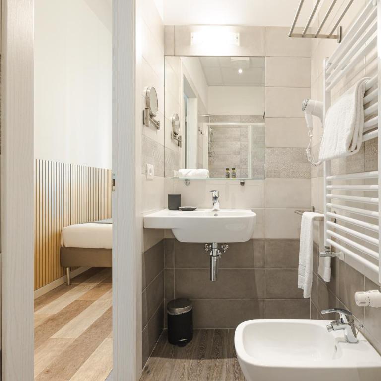 Rooms Boutique Carducci - Single Room with Private Bathroom - 3