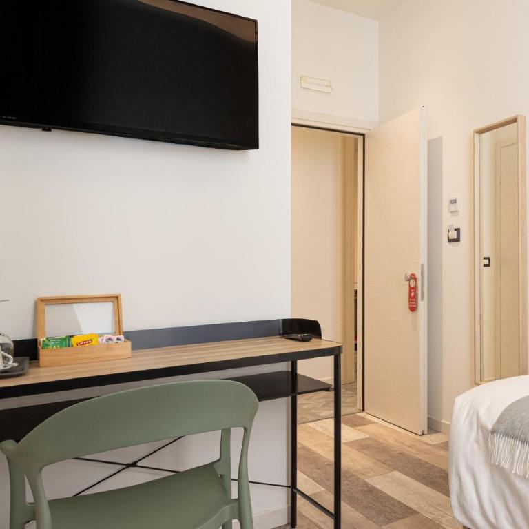 Rooms Boutique Carducci - Single Room with Private Bathroom - 7