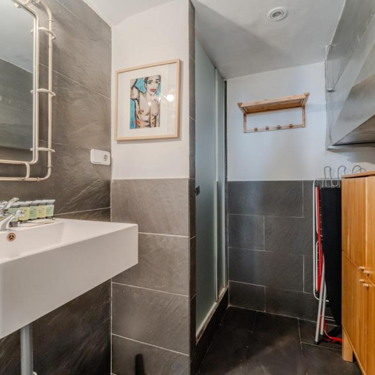 Modern Duplex - 2Bedrooms 1.5Bathrooms - Malasaña - Apartamento de 2 dormitorios - 11