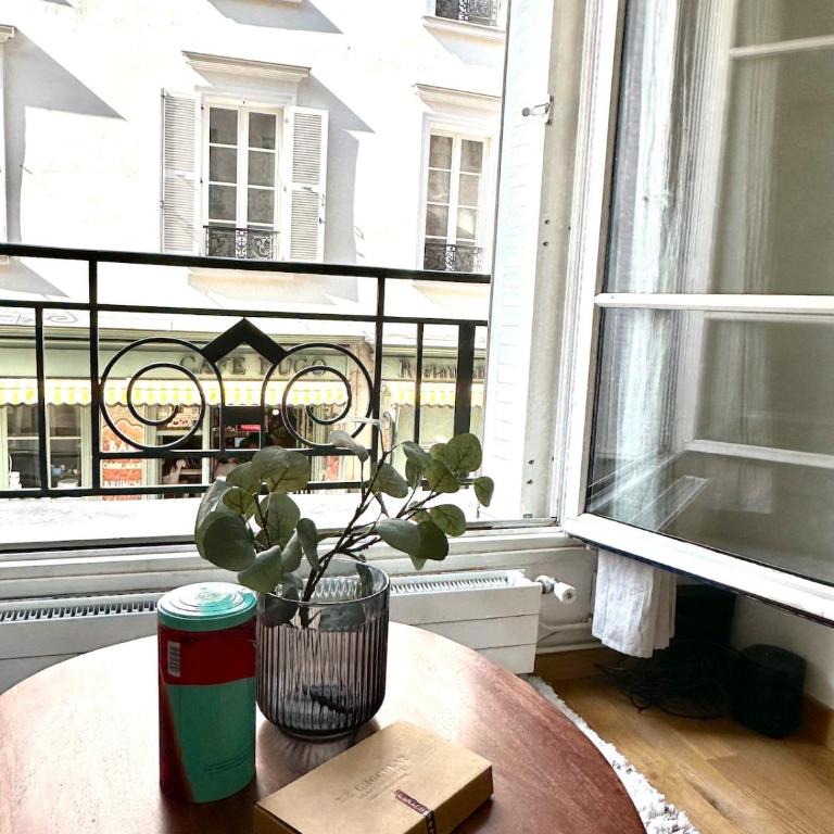 Place des Vosges Chic&Cultural - Appartement 1 Chambre - 22