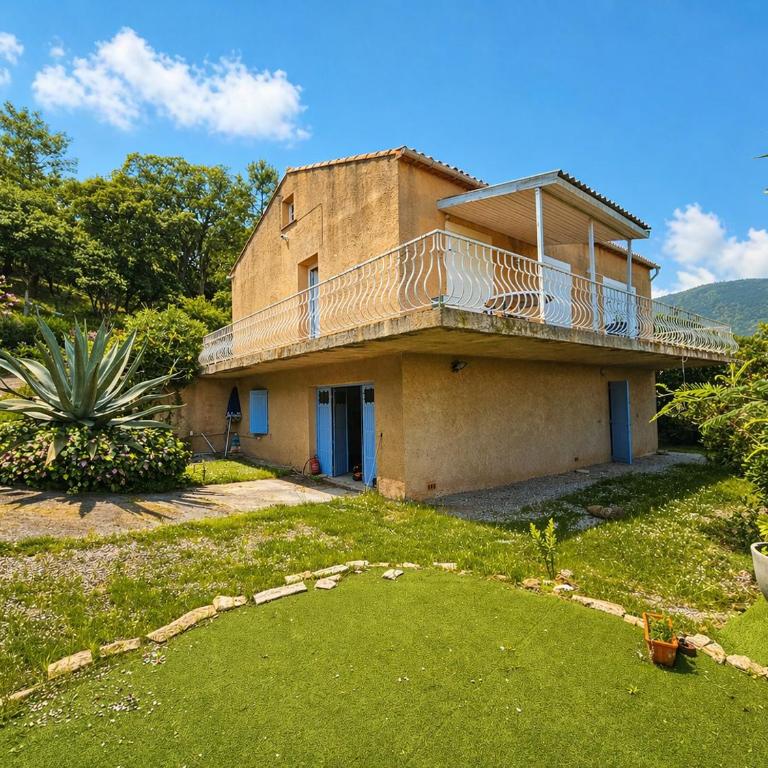 Villa Gabada - Three-Bedroom Villa - 2