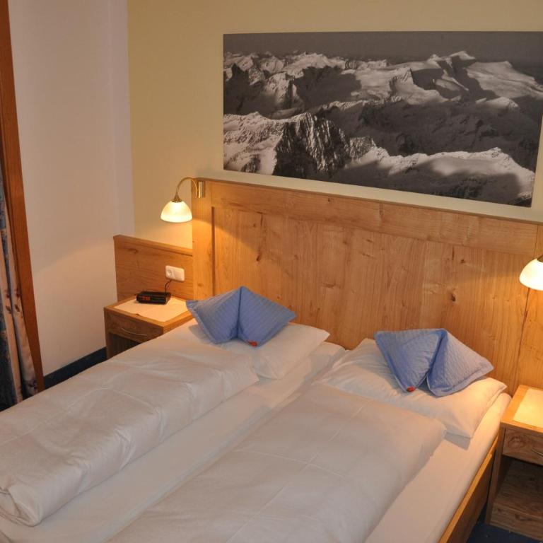 Pension Trojerhof - Familienzimmer (2 Erwachsene + 1 Kind) - 4