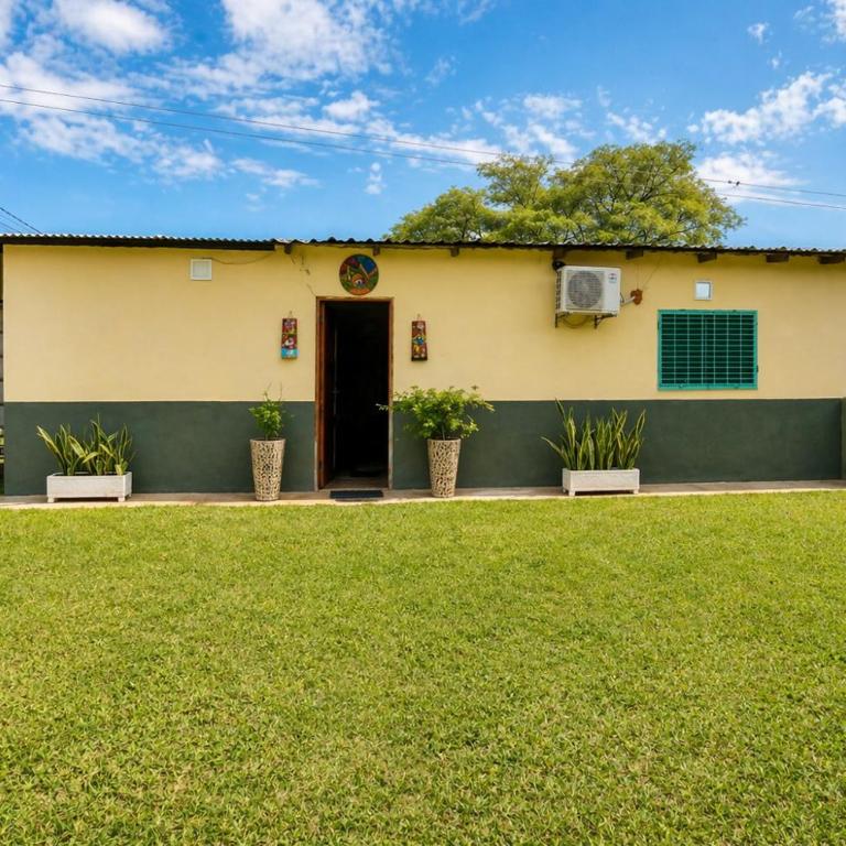 Ulises House Jardín Privado Cerca del Aeropuerto - Vacation Home - 1
