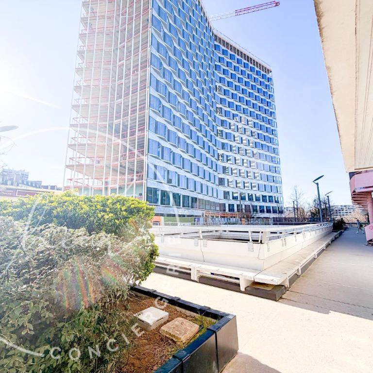 Modern Parisian Apartment - near Eiffel Tower - Appartement 1 Chambre - 76