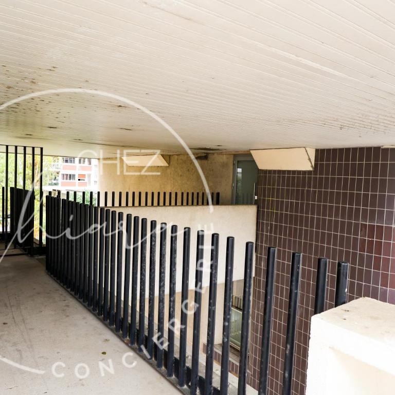 Modern Parisian Apartment - near Eiffel Tower - Appartement 1 Chambre - 82