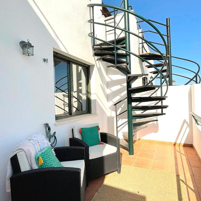 Sundrift Penthouse Apartment Two Large Terraces - Apartamento 1 dormitorio con vistas al mar y terraza - 26