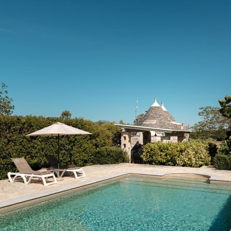 Trulli con piscina privata al sale a Locorotondo - Villa con Piscina Privata - 1