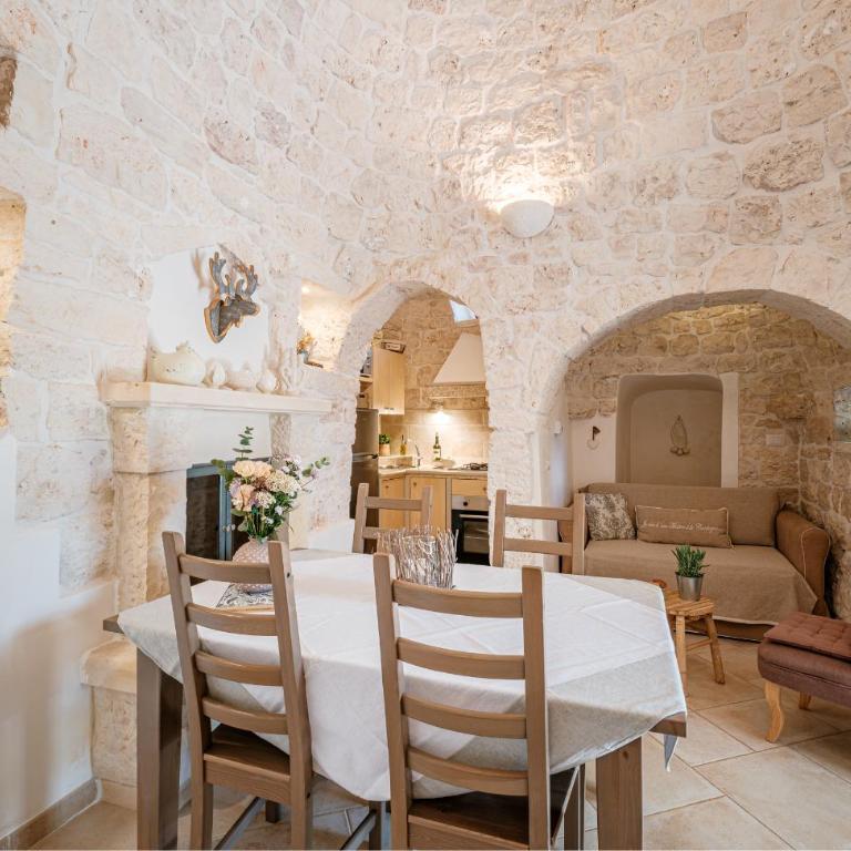 Trulli con piscina privata al sale a Locorotondo - Villa con Piscina Privata - 26